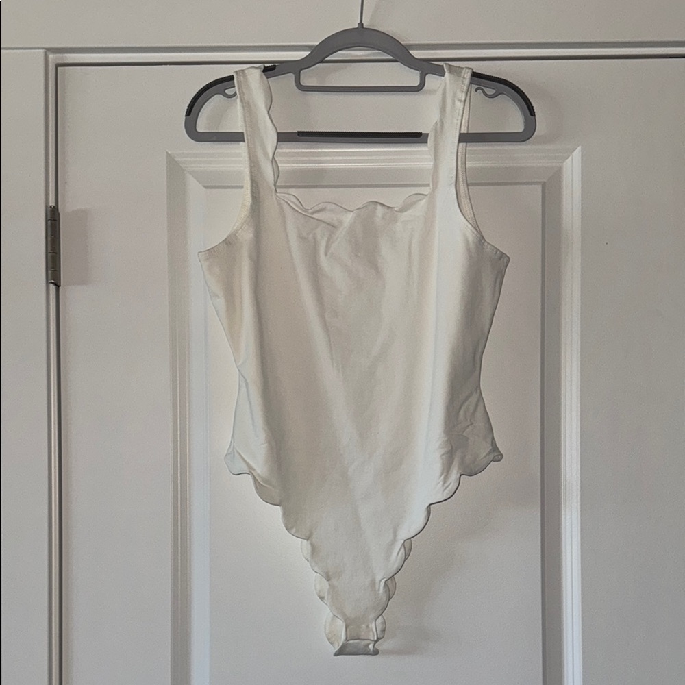 TCEC Scalloped Bodysuit - L